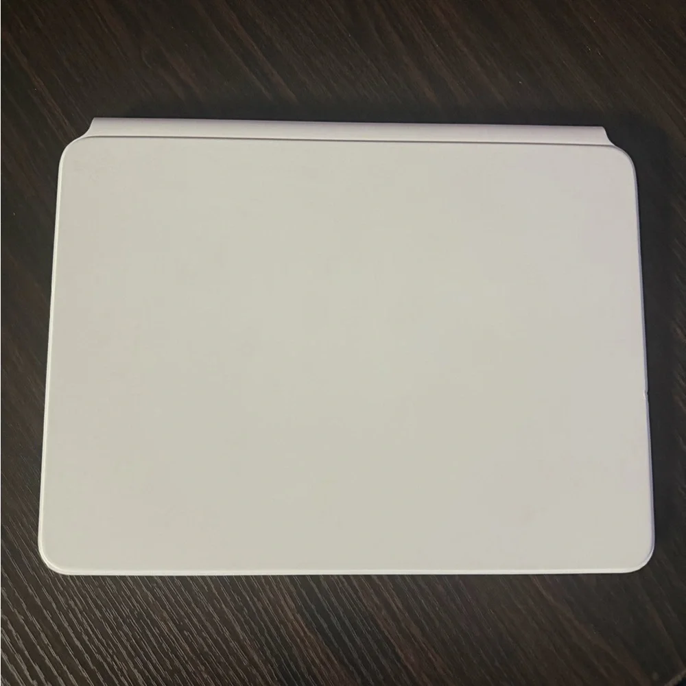 Authentic iPad Air 11-inch Magic Keyboard Case for Tablet w/ Trackpad White EUC